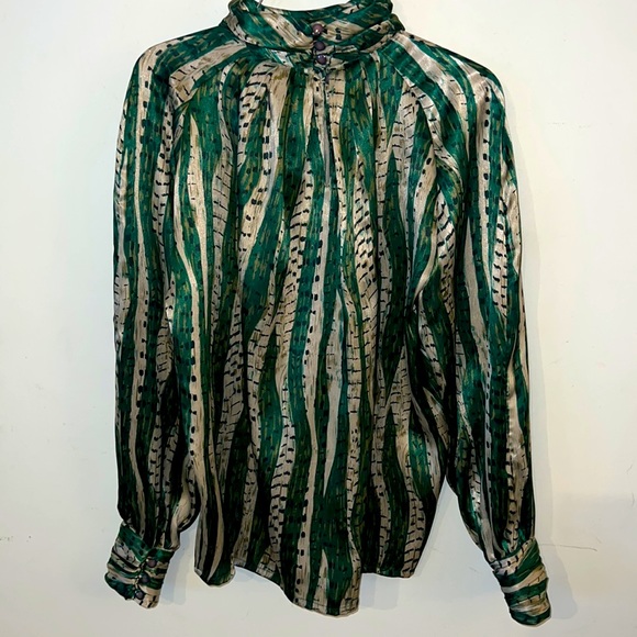 Tess Renaissance Style Button Neck & Sleeve Sz - Picture 2 of 16